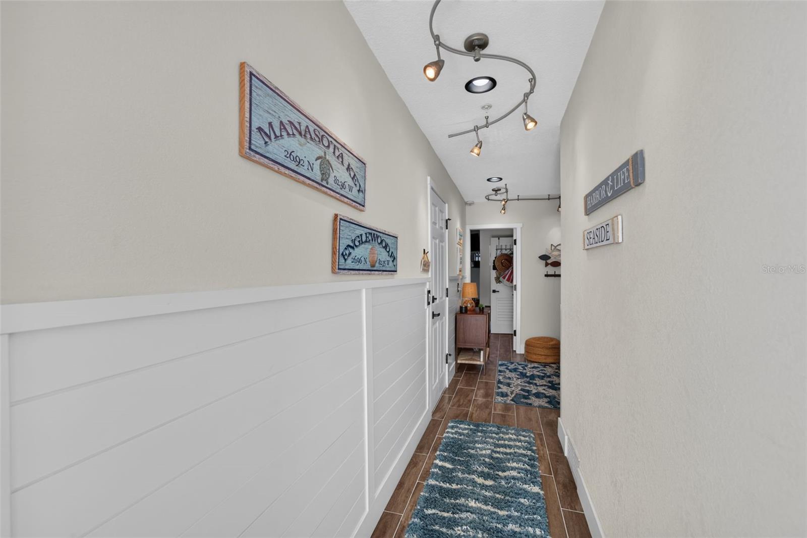 8284 Harborside Cir Property Photo 10