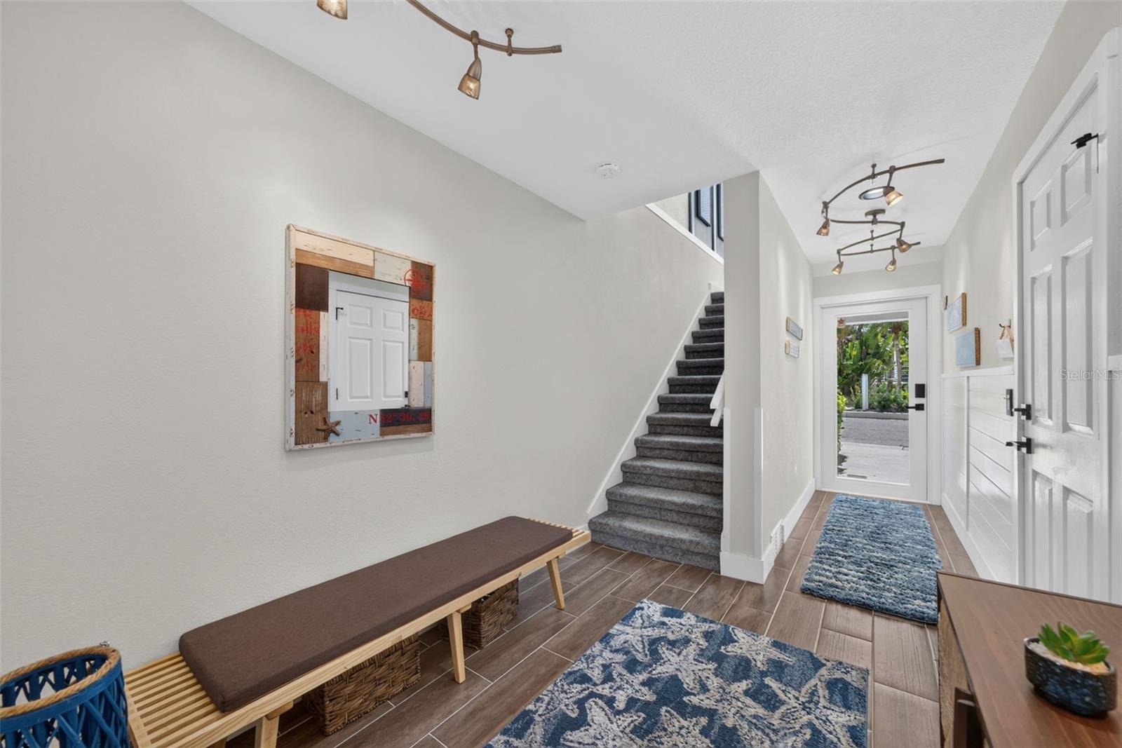 8284 Harborside Cir Property Photo 12