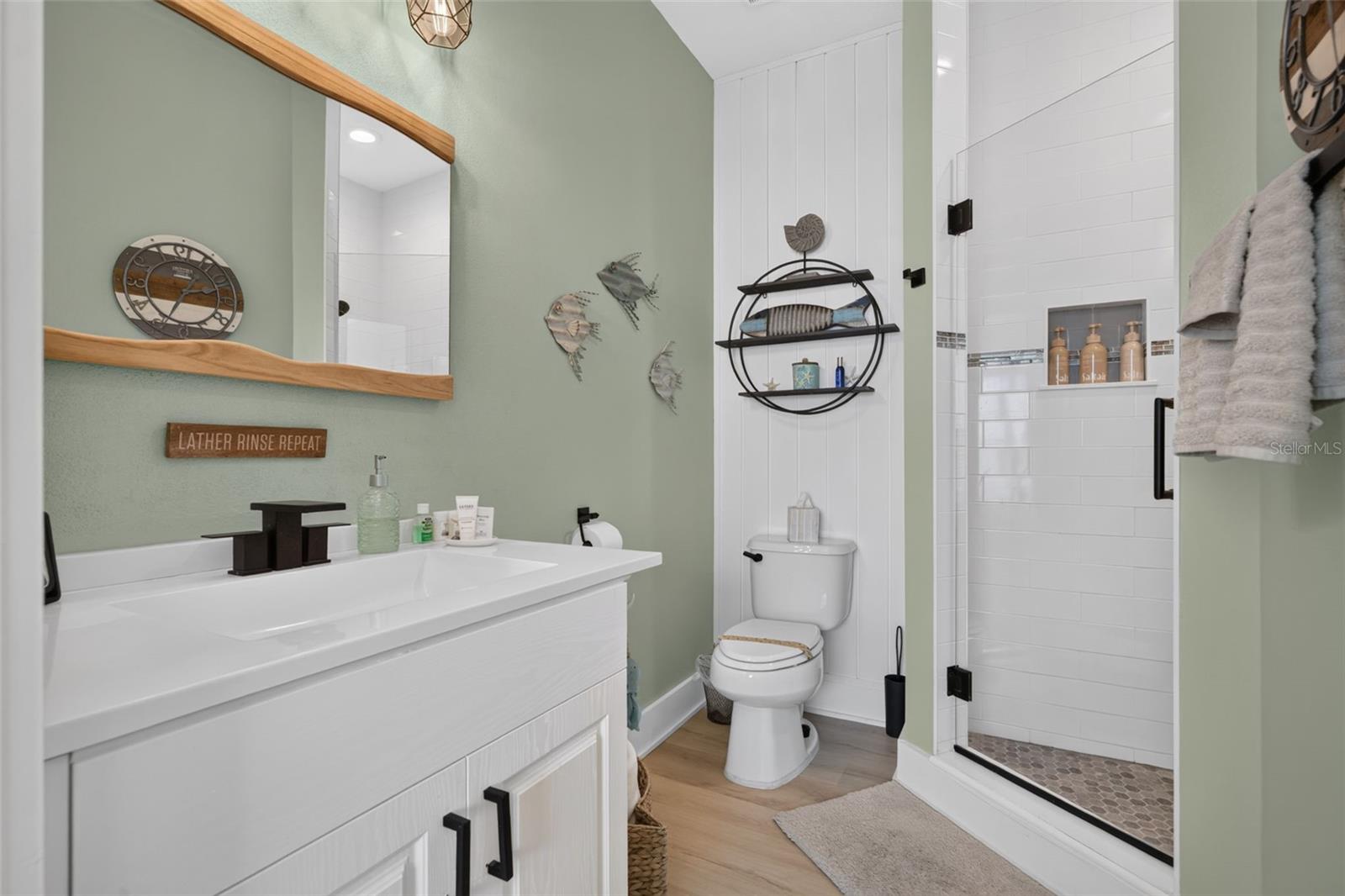 8284 Harborside Cir Property Photo 25