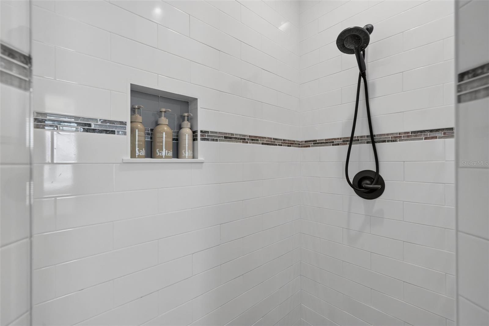 8284 Harborside Cir Property Photo 26