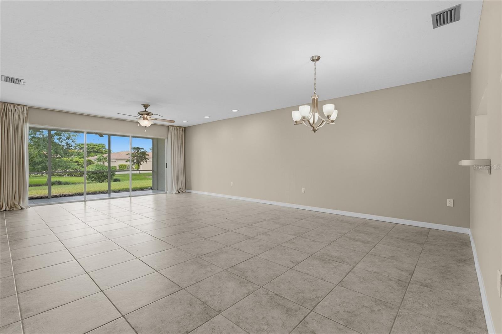 3032 Ringwood Mdw #17 Property Photo 4