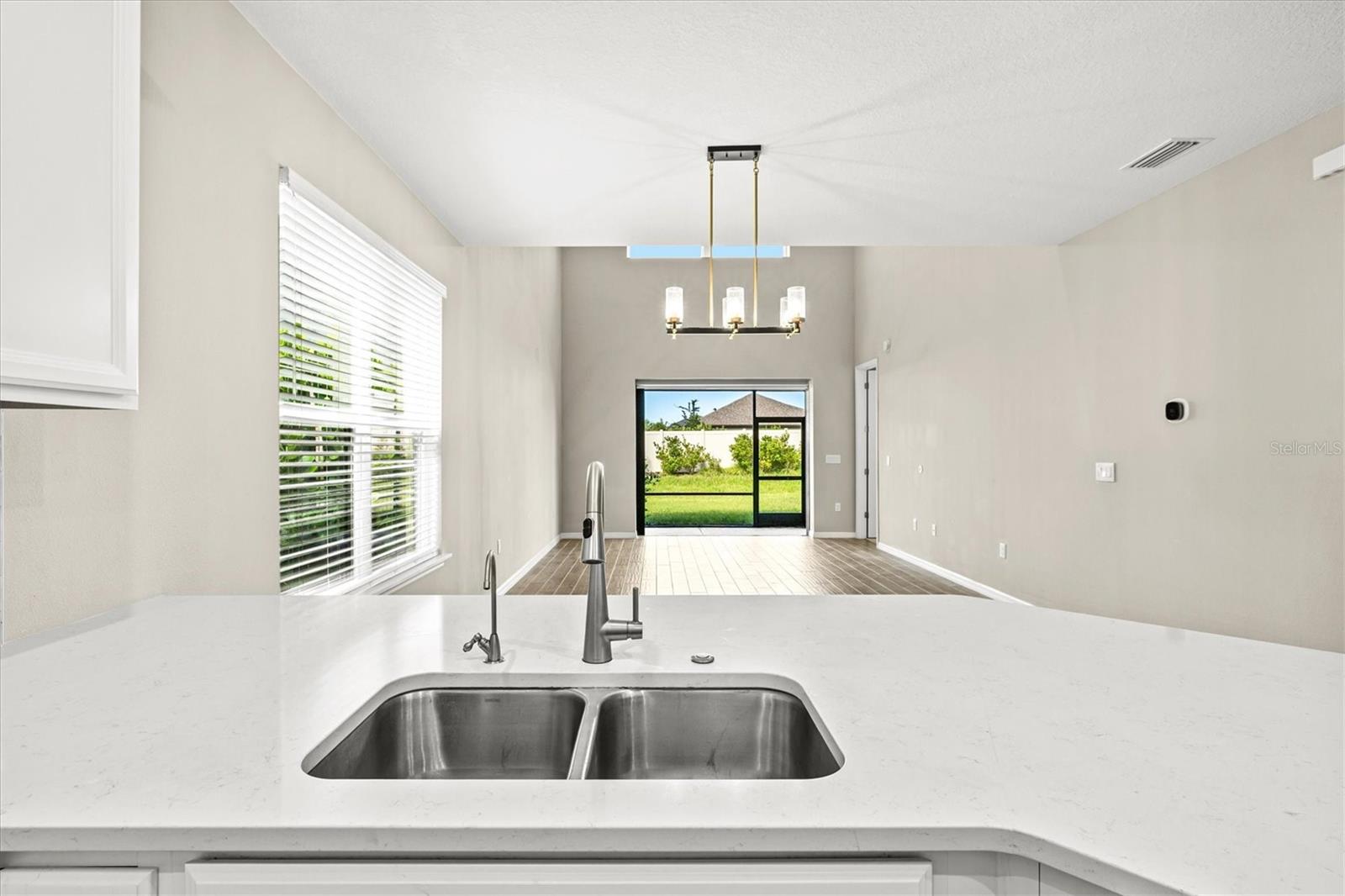 15233 Shady Palms Ln Property Photo 16