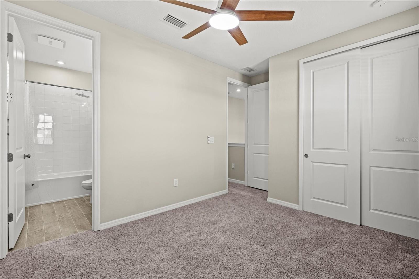 15233 Shady Palms Ln Property Photo 36