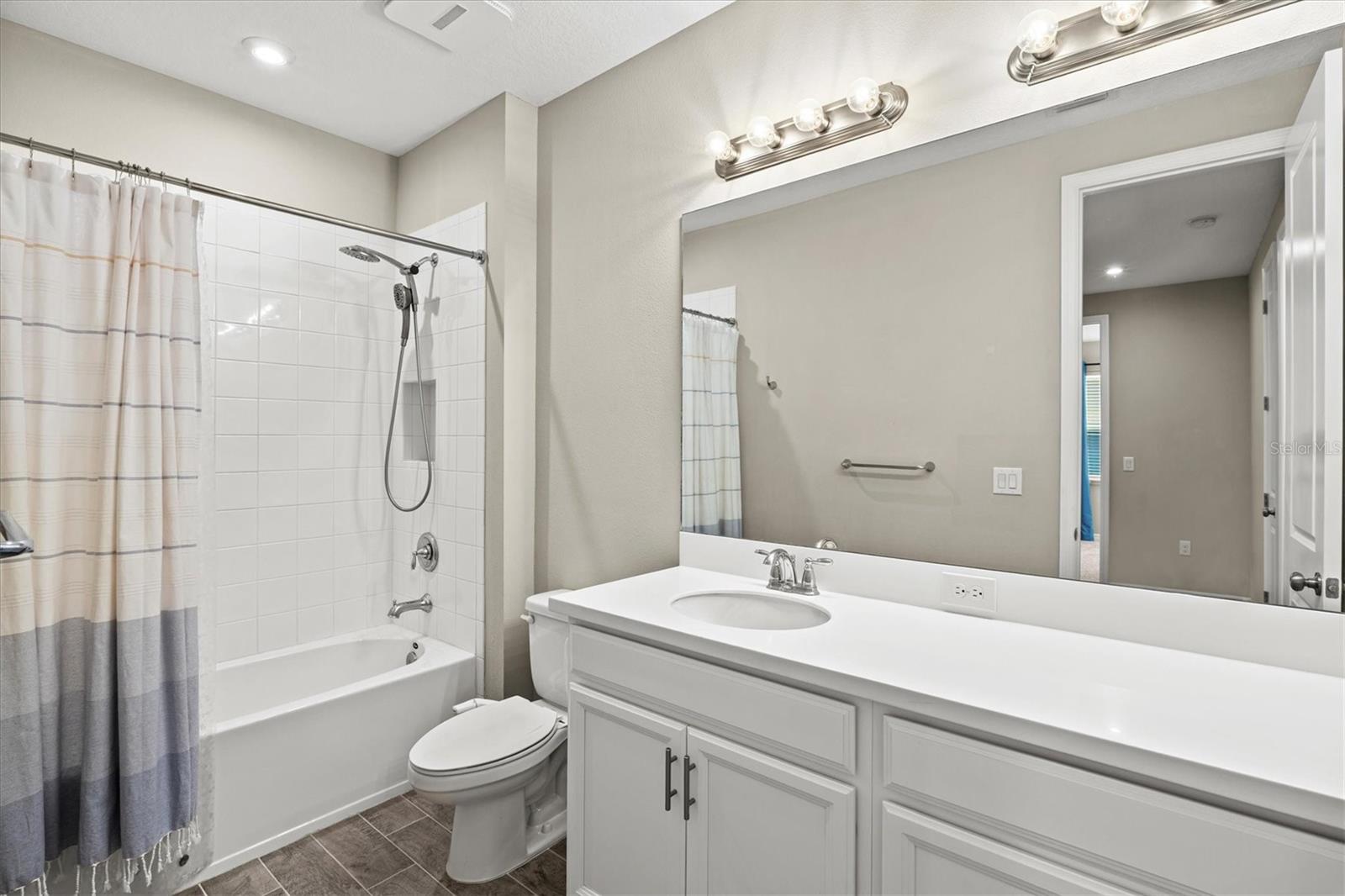 15233 Shady Palms Ln Property Photo 41