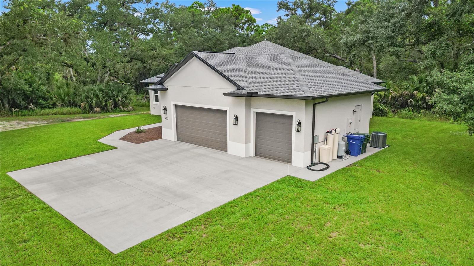 400 S Moon Dr Property Photo 5