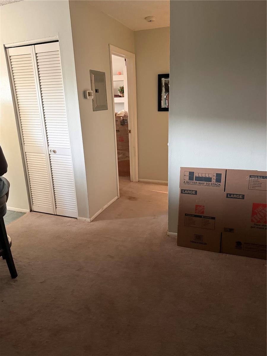 2716 Hidden Lake Blvd #c Property Photo 8
