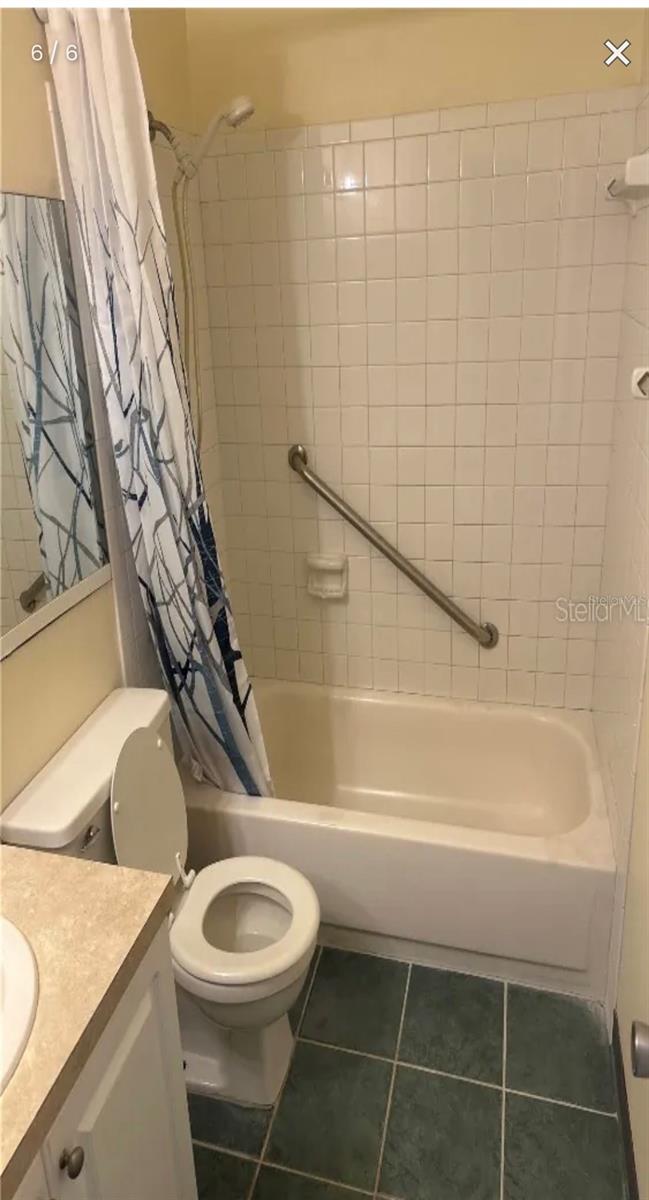 2716 Hidden Lake Blvd #c Property Photo 12