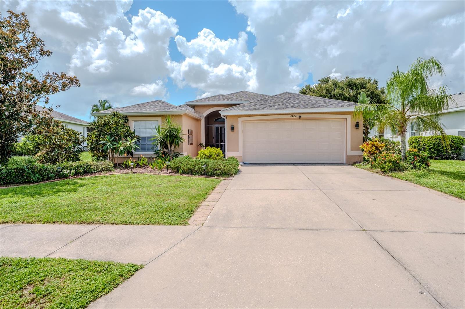 4722 78th Ct E Property Photo 2