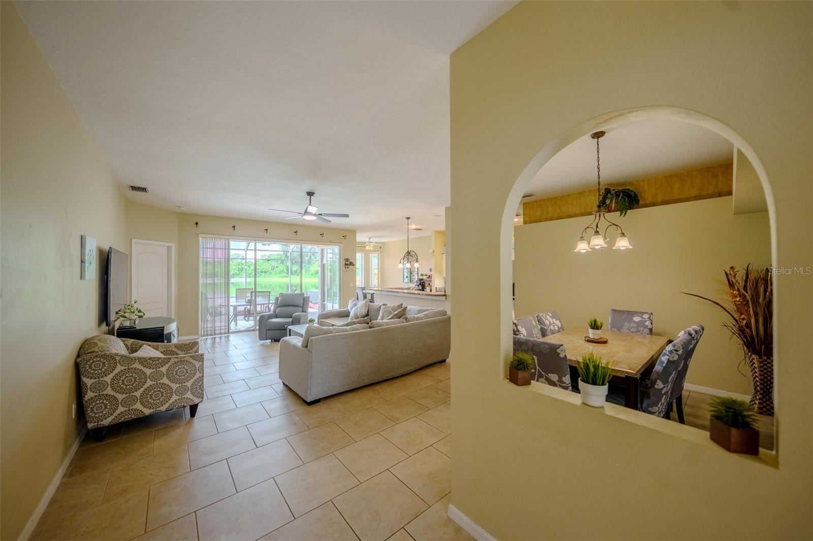 4722 78th Ct E Property Photo 5
