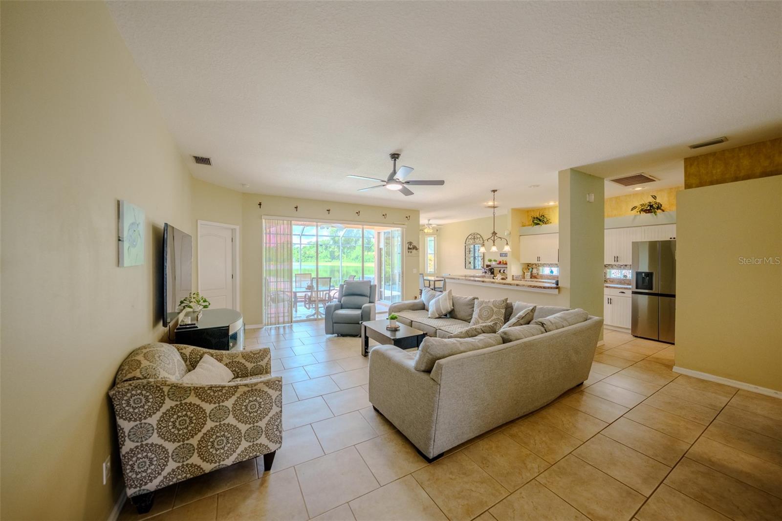 4722 78th Ct E Property Photo 8