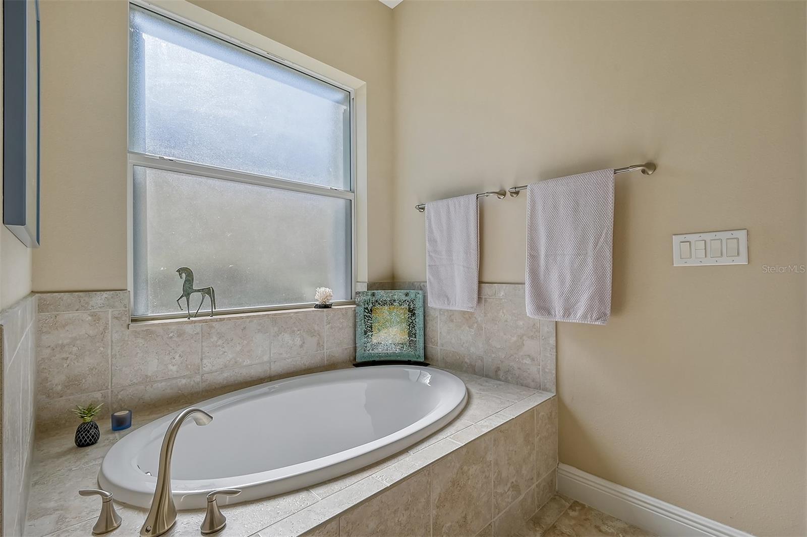 1014 Overlook Ct Property Photo 21