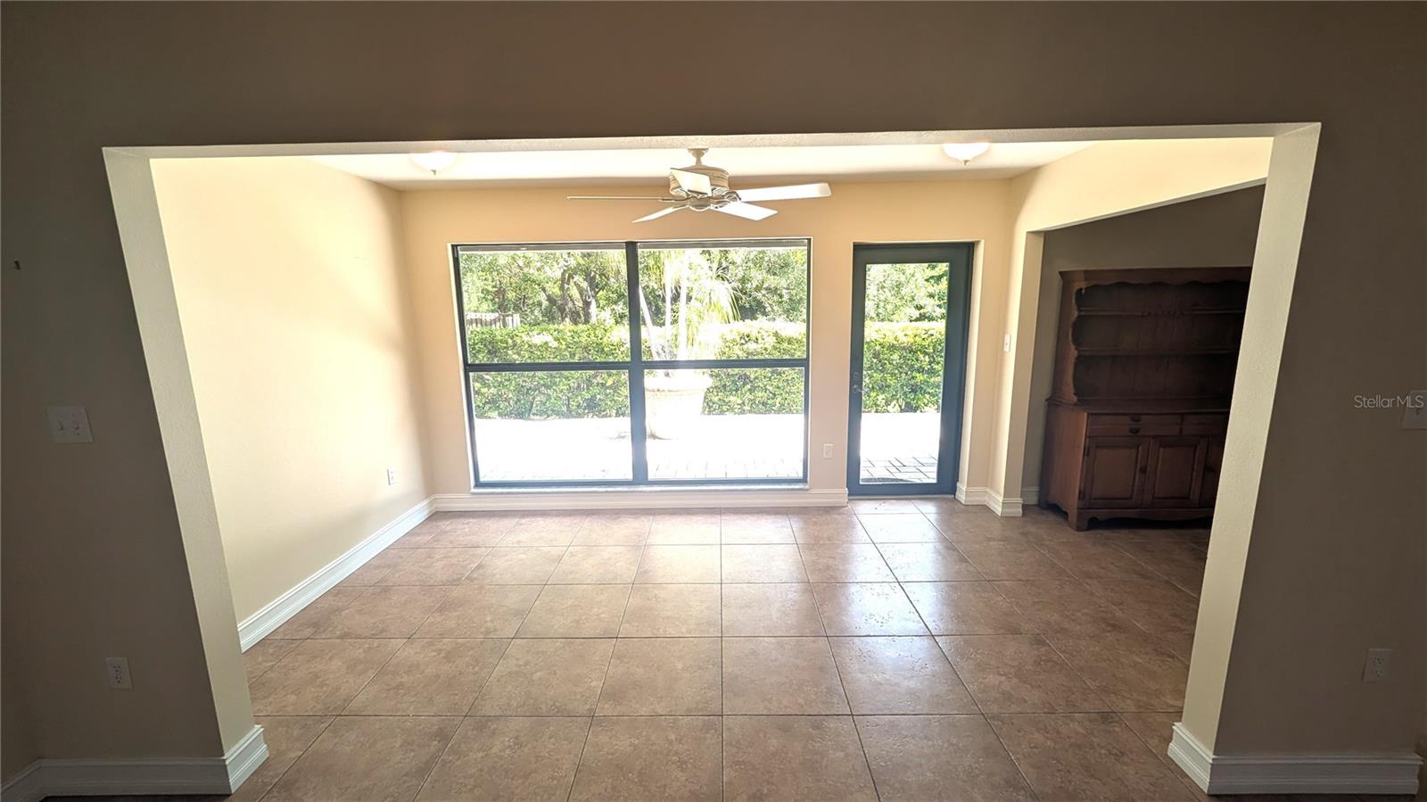 4615 Oak Forest Dr E #22 Property Photo 3