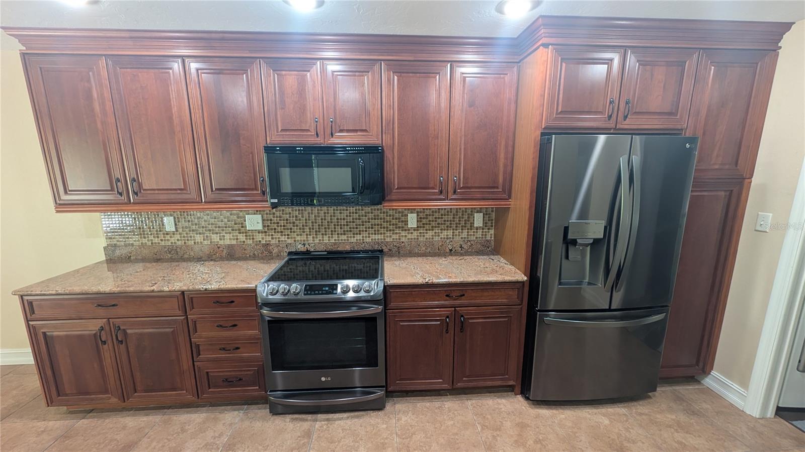 4615 Oak Forest Dr E #22 Property Photo 10