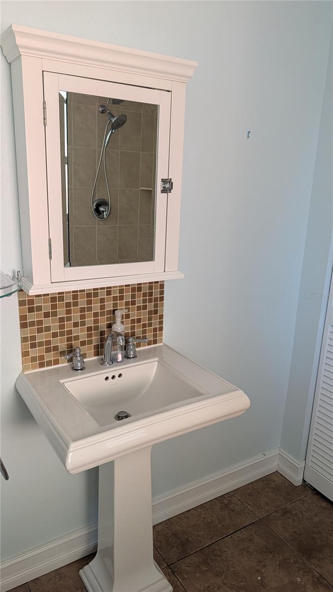 4615 Oak Forest Dr E #22 Property Photo 19