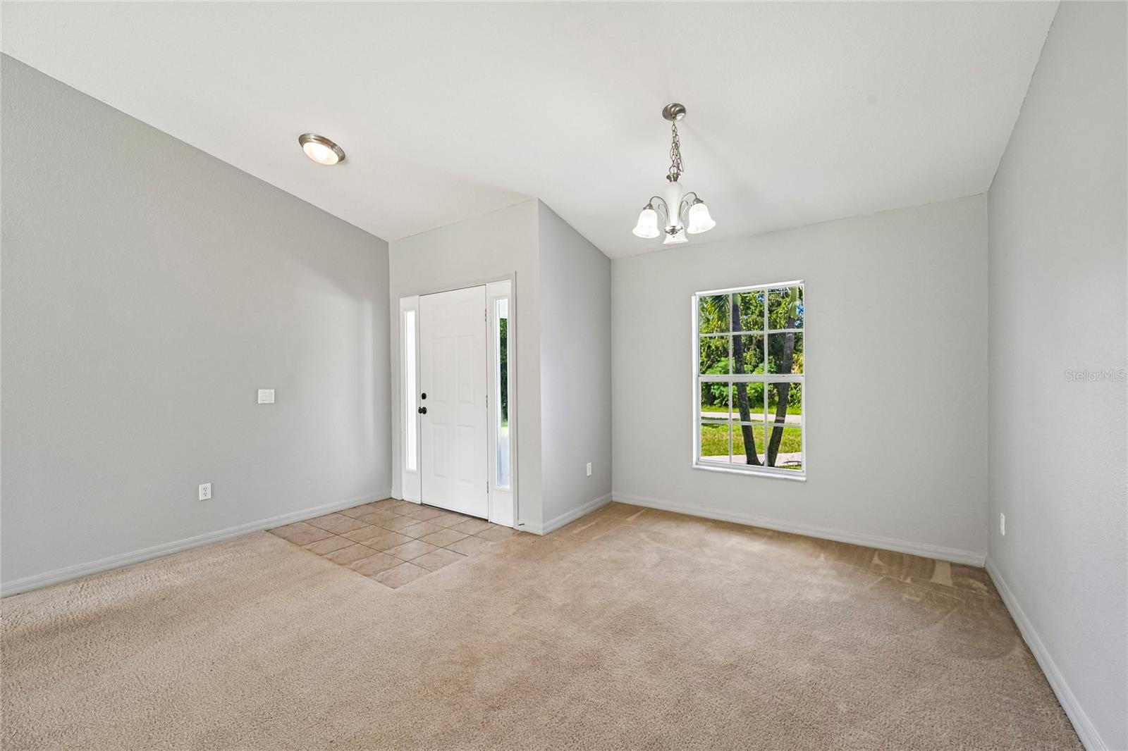 1806 Boswell St Property Photo 9