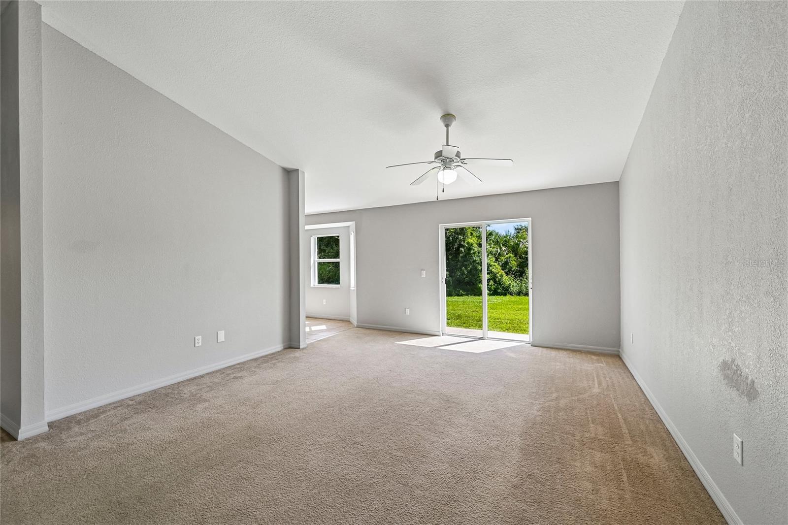 1806 Boswell St Property Photo 11