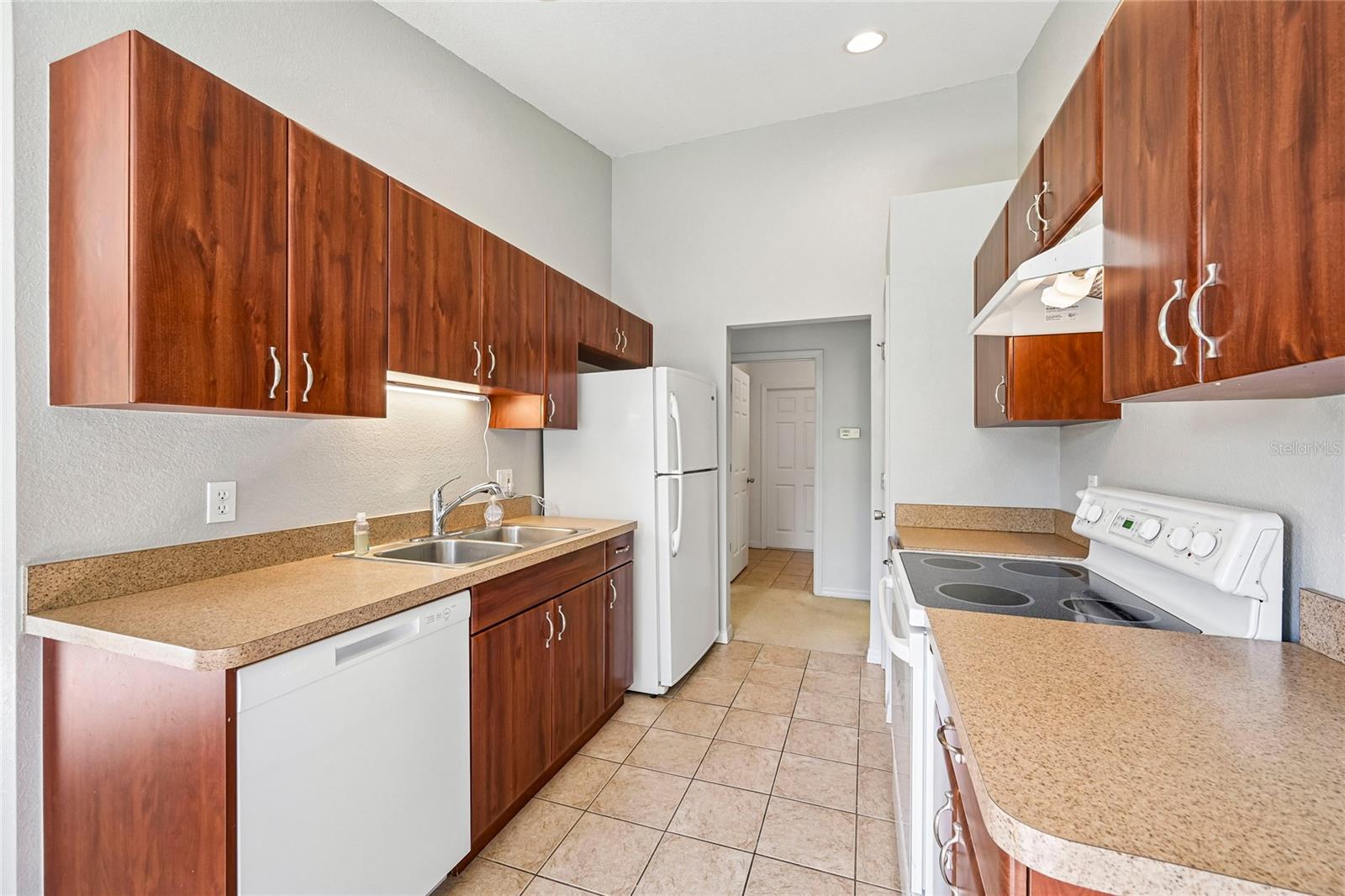 1806 Boswell St Property Photo 17