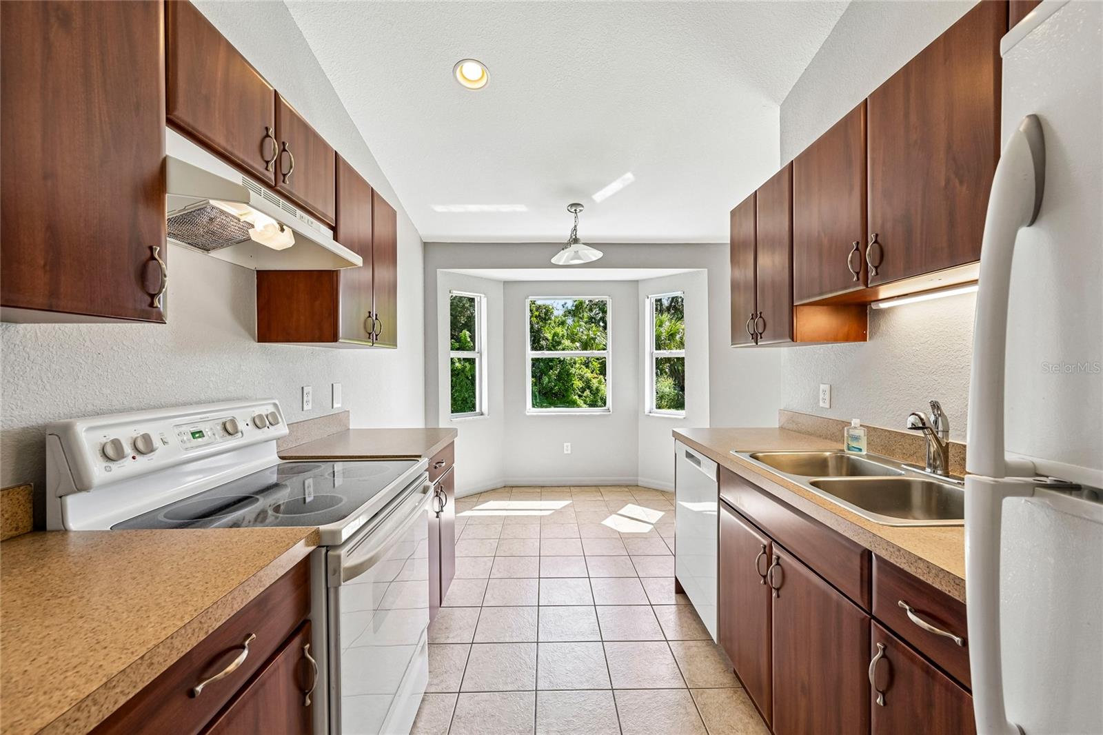 1806 Boswell St Property Photo 20