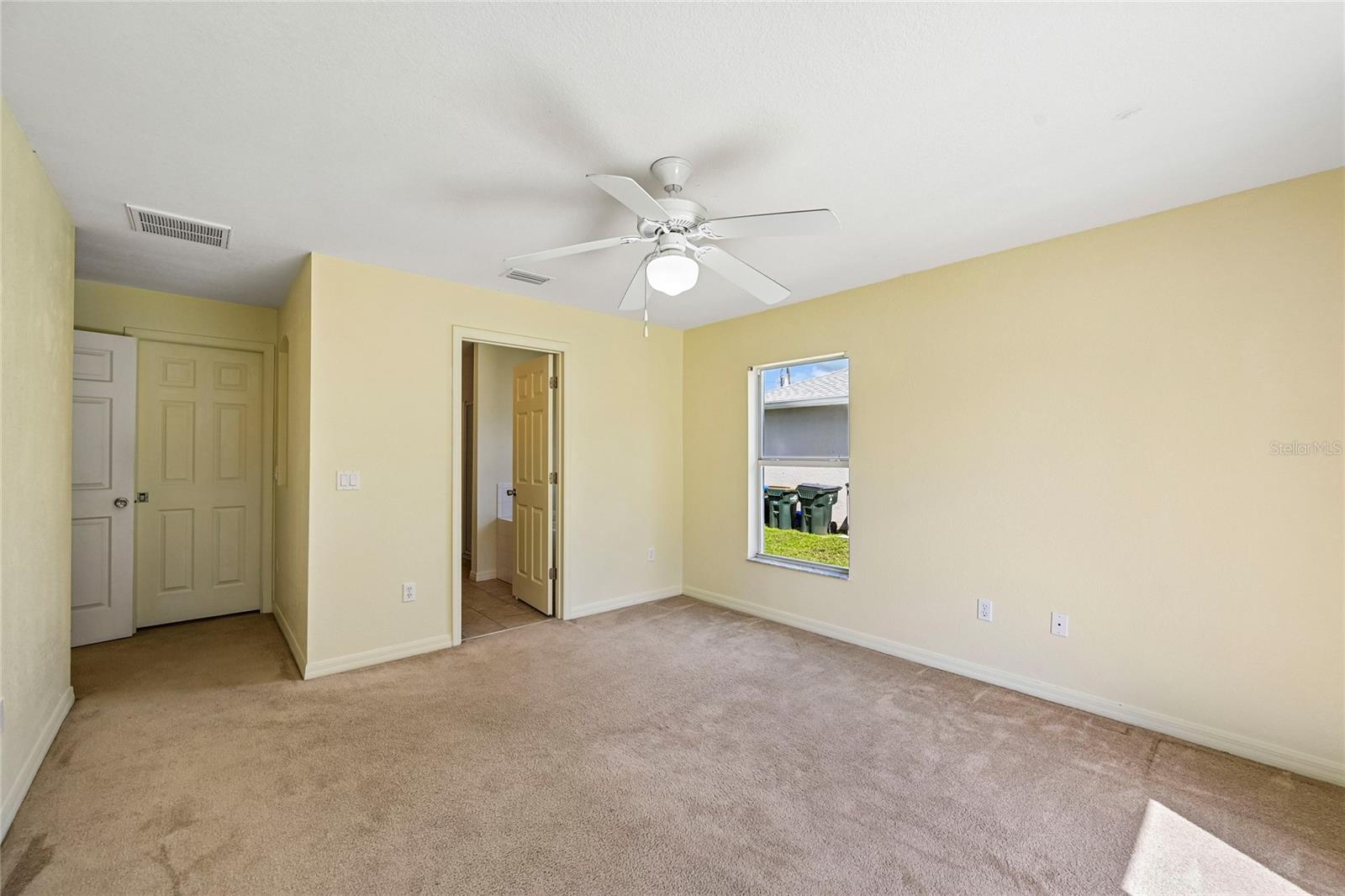 1806 Boswell St Property Photo 22
