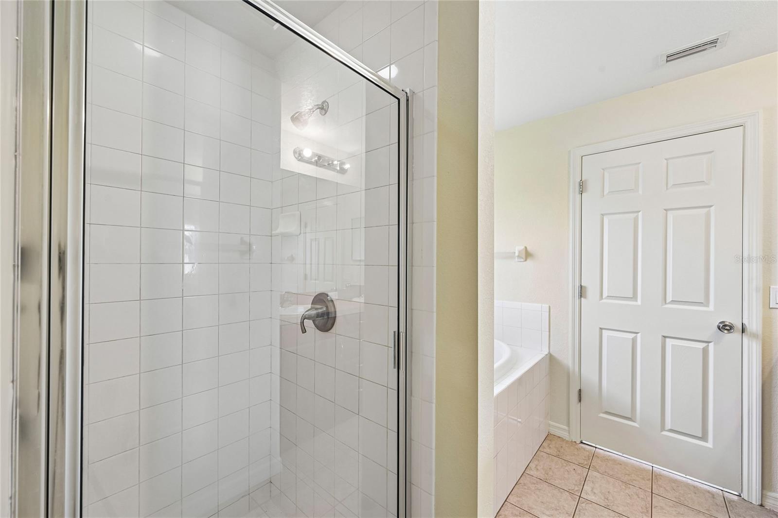 1806 Boswell St Property Photo 28