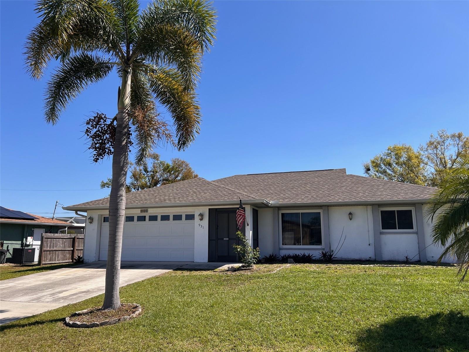 931 FAIRFAX TER NW Property Photo 1