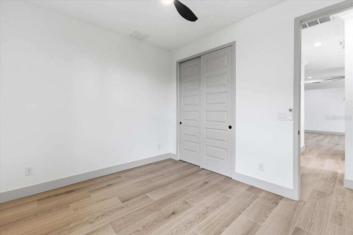 11209 Chalet Ave Property Photo 28
