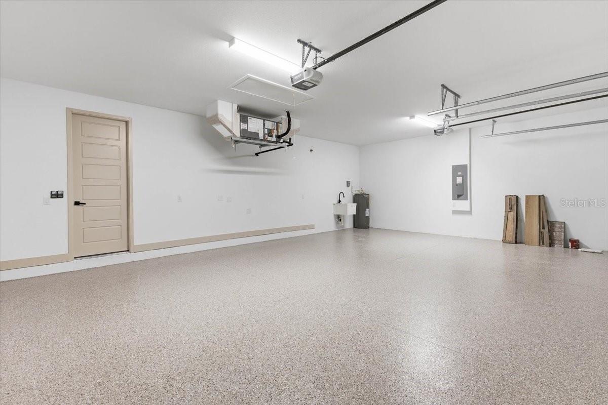 11209 Chalet Ave Property Photo 35