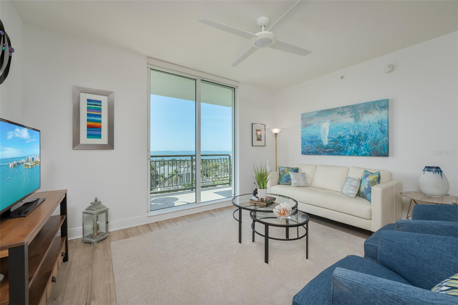 800 N Tamiami Trl #815 Property Photo 10