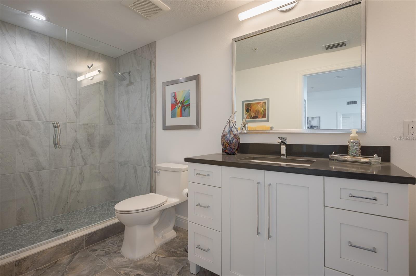 800 N Tamiami Trl #815 Property Photo 29