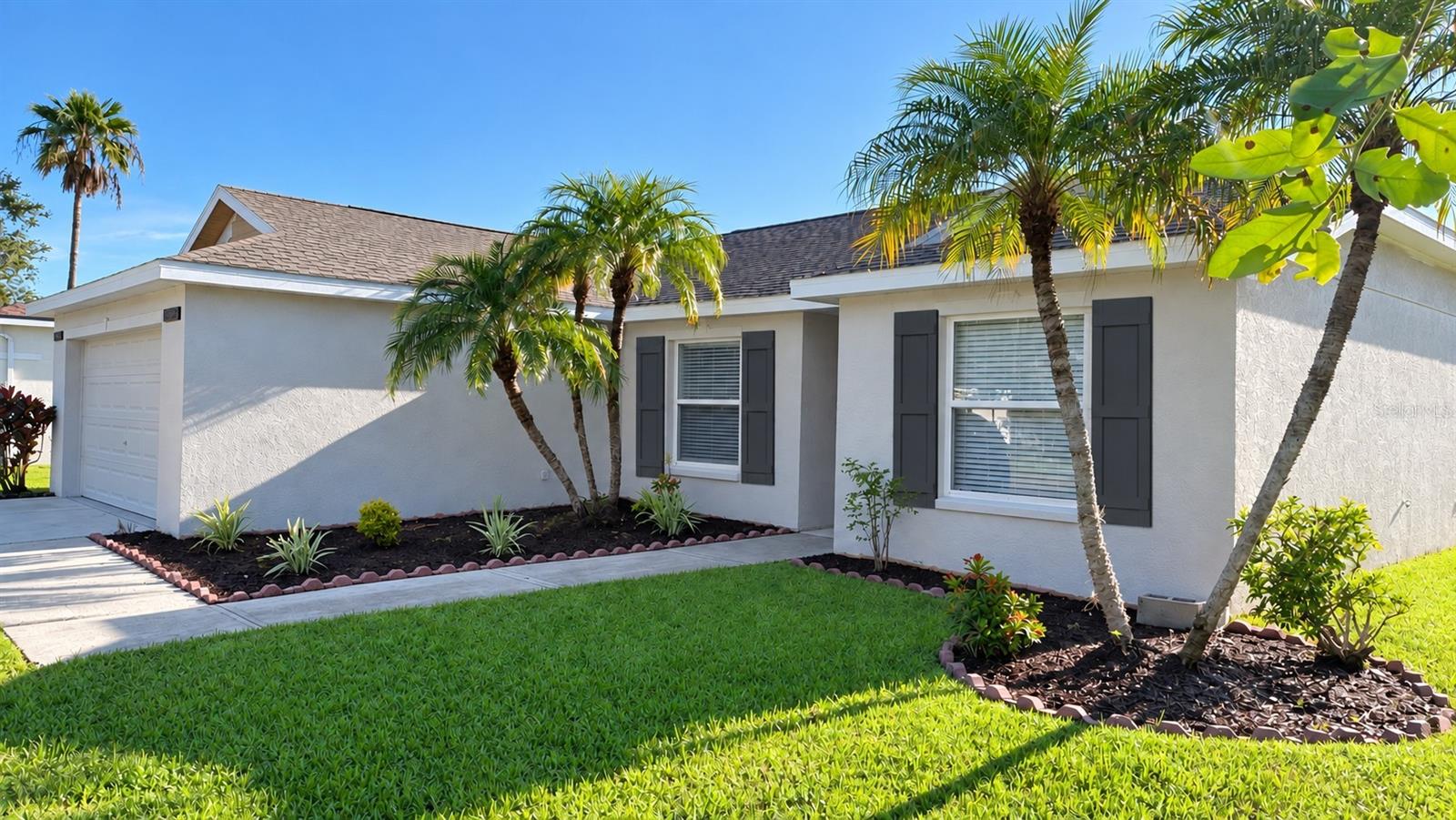 11728 SHIRBURN CIR Property Photo 1