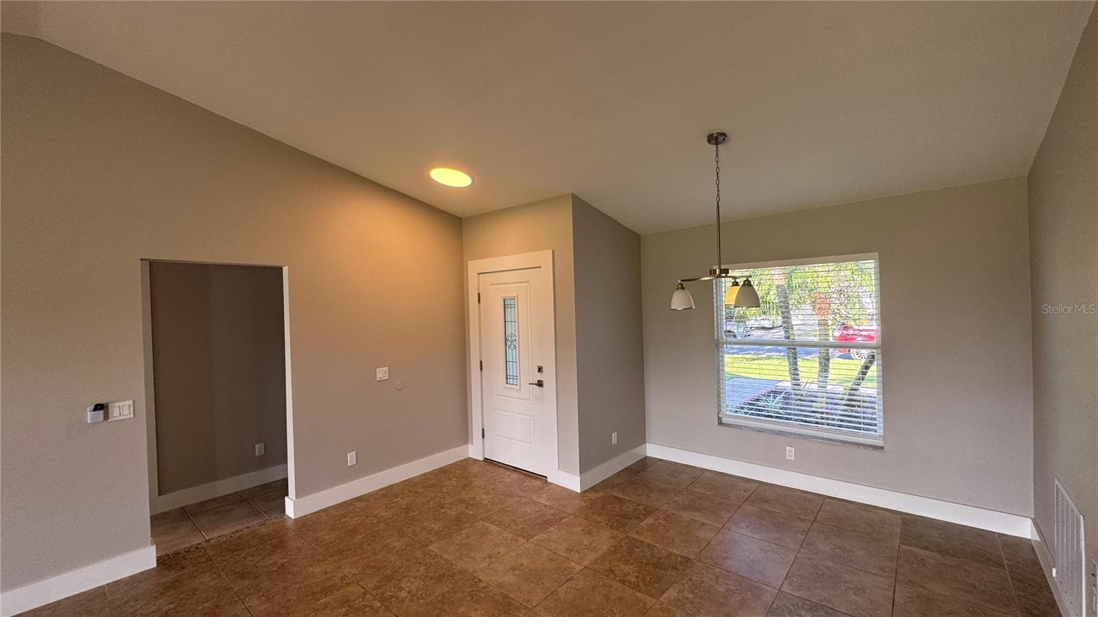 11728 Shirburn Cir Property Photo 6