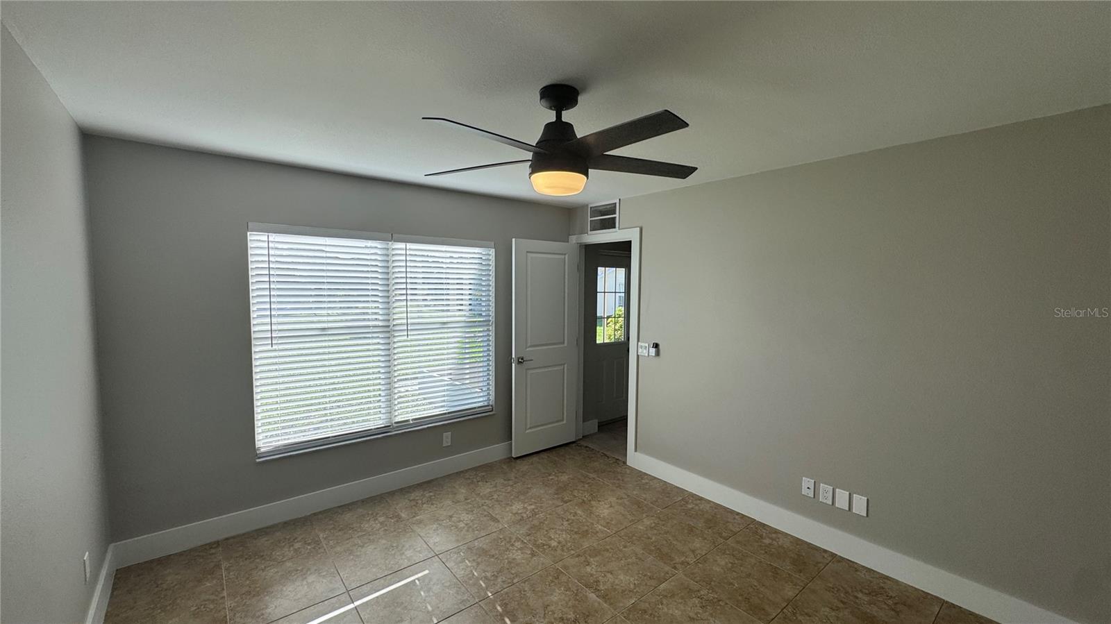 11728 Shirburn Cir Property Photo 15