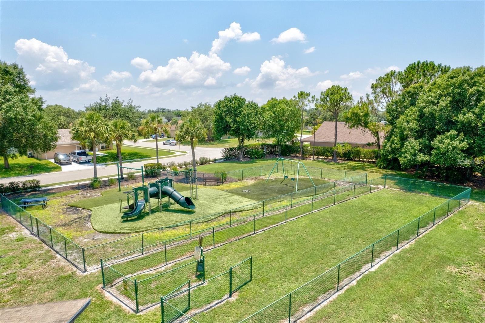 11728 Shirburn Cir Property Photo 31