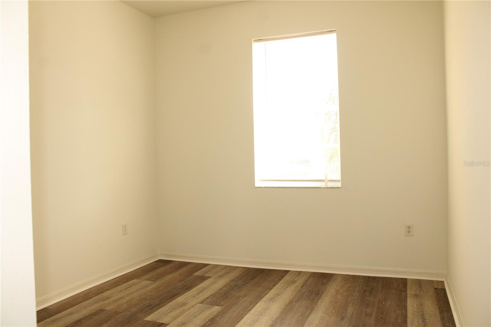3429 Parkridge Cir #19-103 Property Photo 27