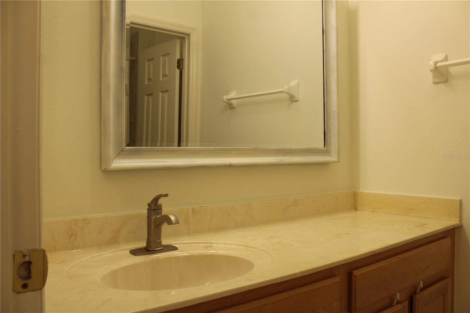 3429 Parkridge Cir #19-103 Property Photo 28