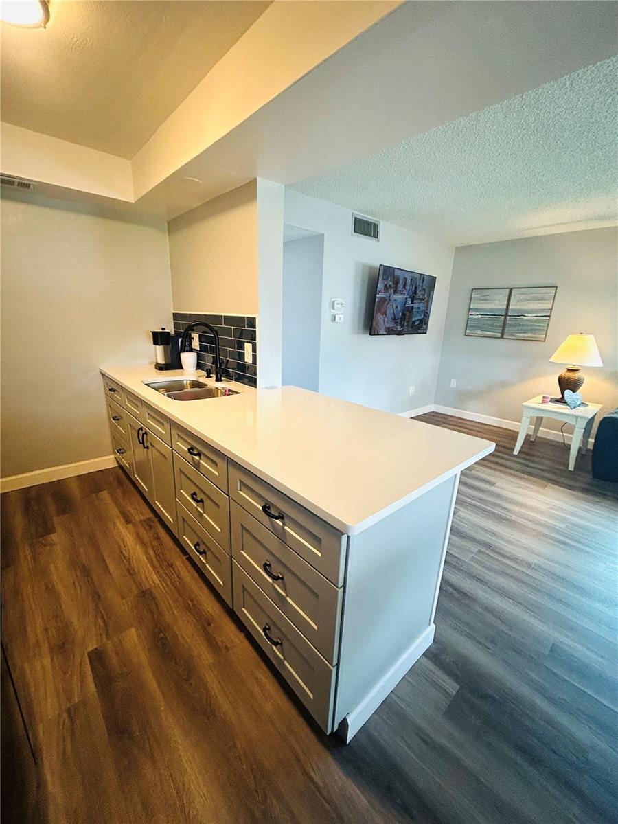 105 47th Avenue Dr W #377 Property Photo 15