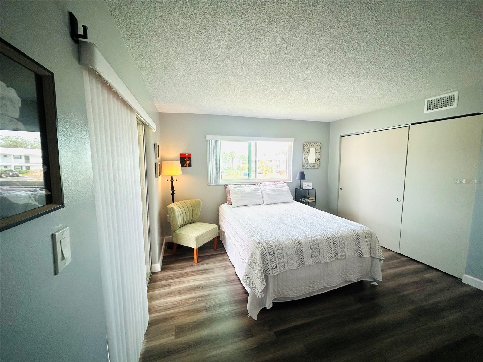 105 47th Avenue Dr W #377 Property Photo 17