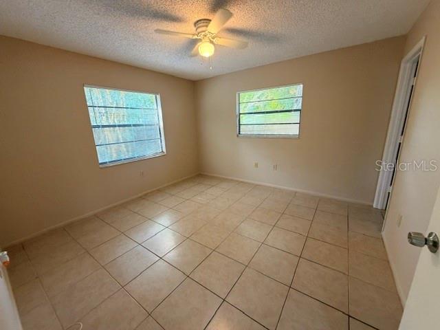 4445 Worcester Rd Property Photo 15