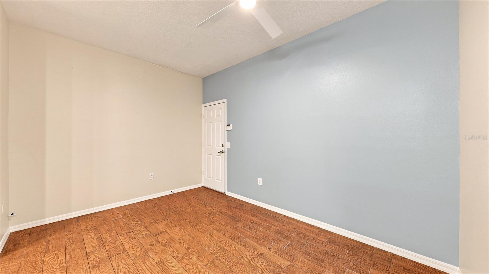 6302 Rosefinch Ct #102 Property Photo 8