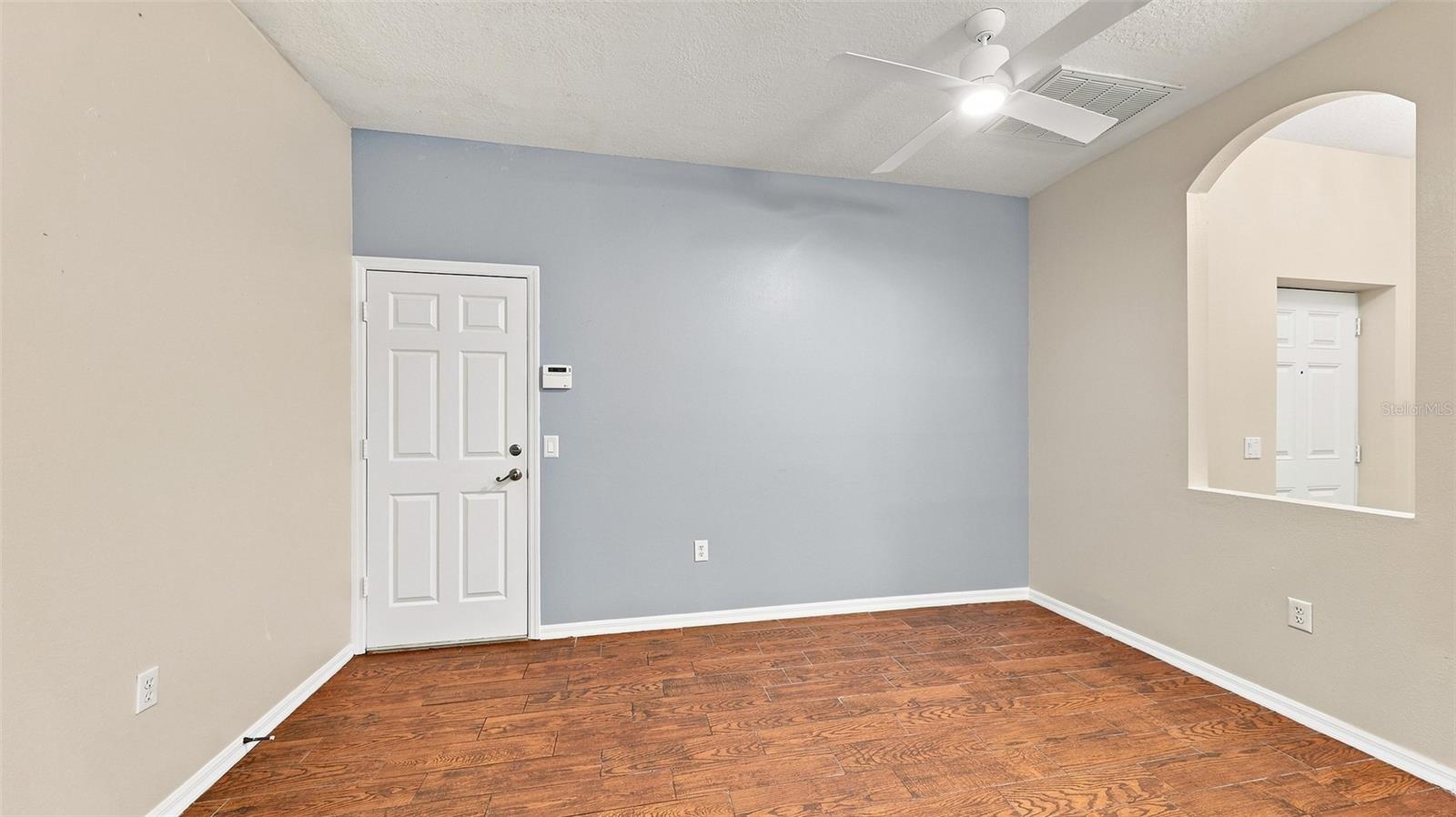 6302 Rosefinch Ct #102 Property Photo 9
