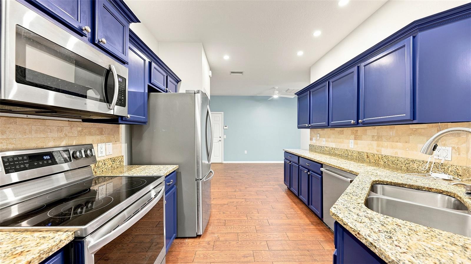 6302 Rosefinch Ct #102 Property Photo 13
