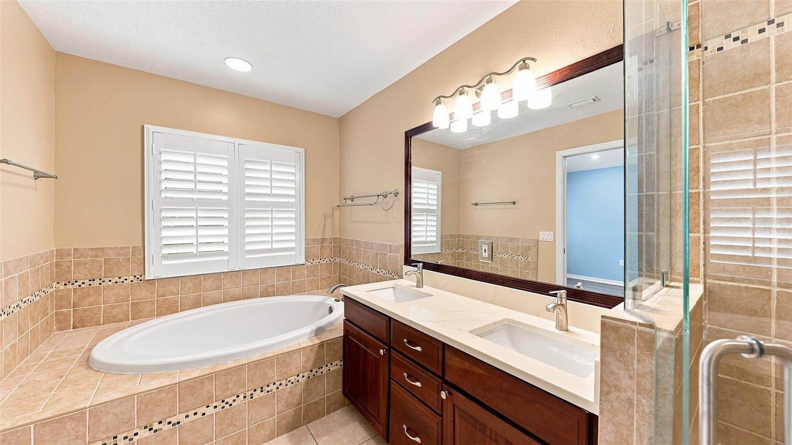 6302 Rosefinch Ct #102 Property Photo 31