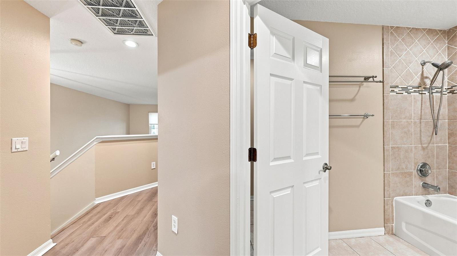 6302 Rosefinch Ct #102 Property Photo 38