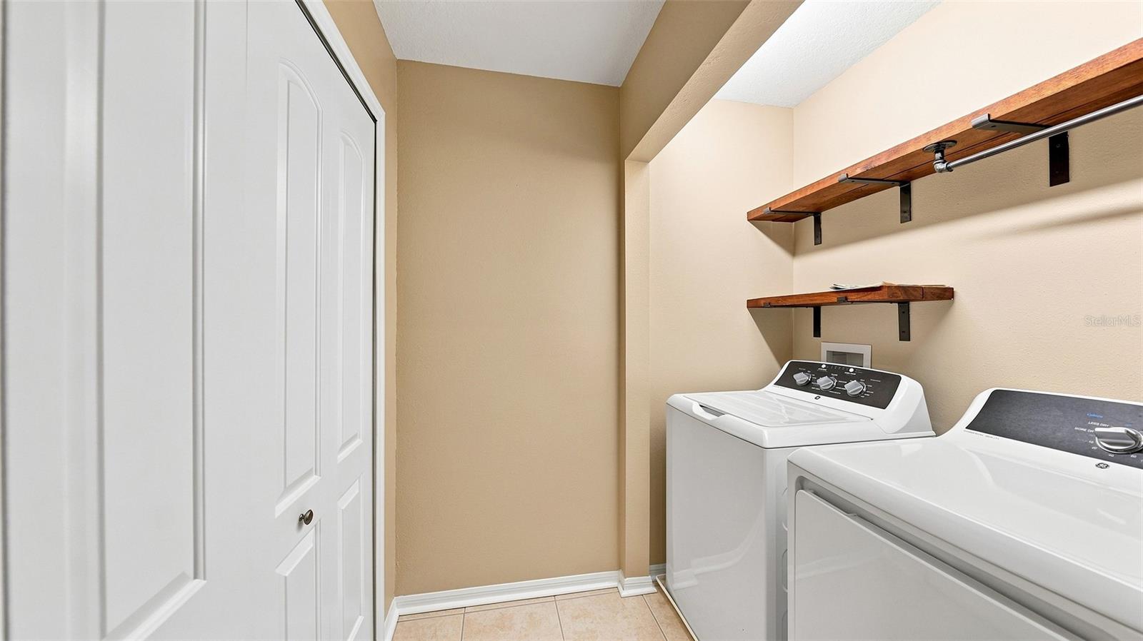 6302 Rosefinch Ct #102 Property Photo 42