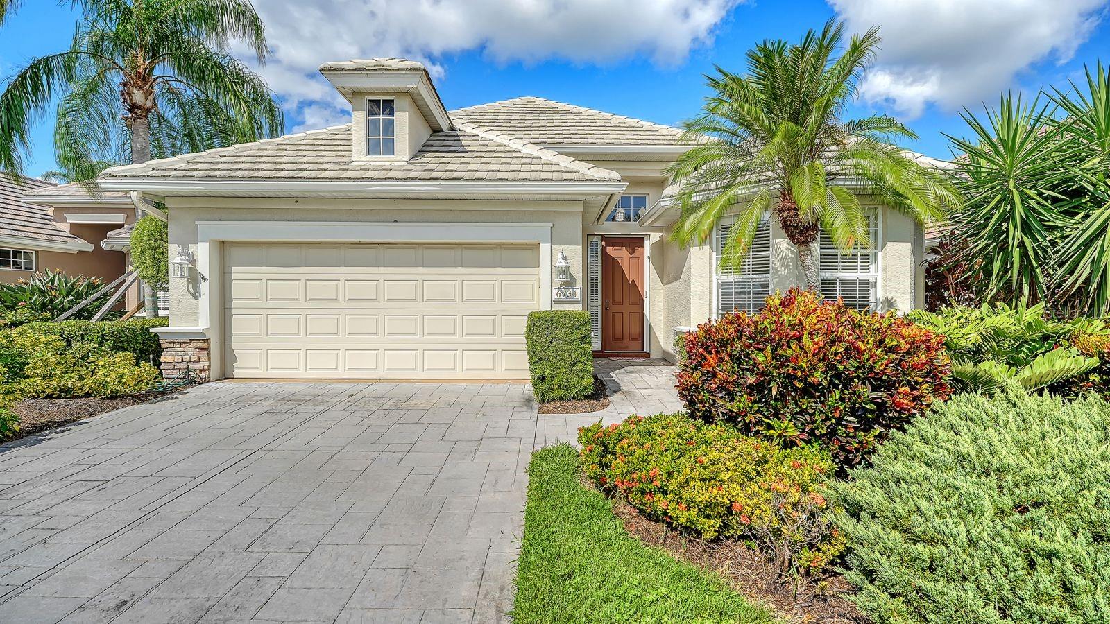 6734 Pebble Beach Way Property Photo 1
