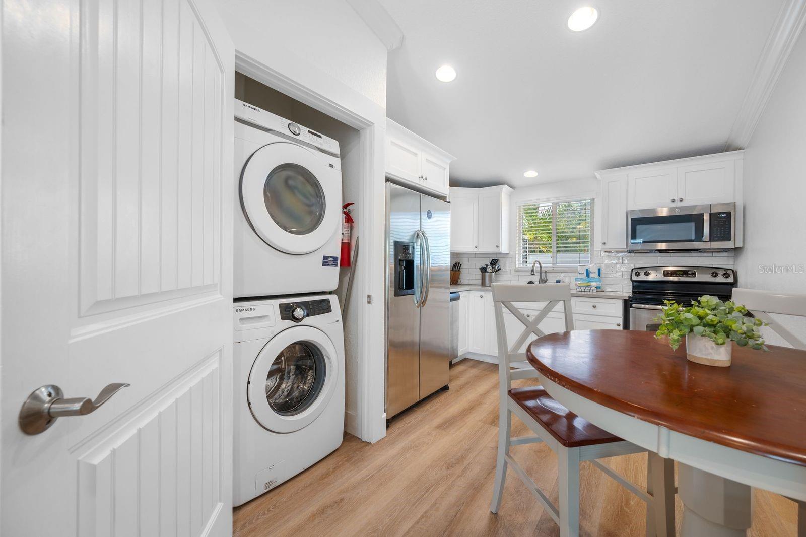 3007 Avenue E #b Property Photo 12