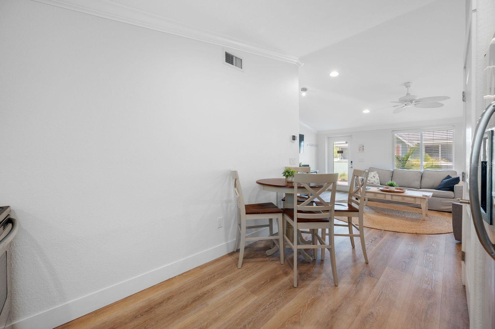 3007 Avenue E #b Property Photo 15