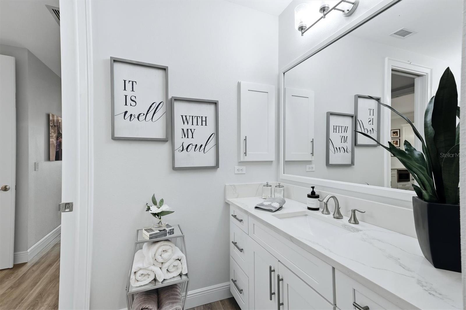 507 Tamiami Trl N #201 Property Photo 32