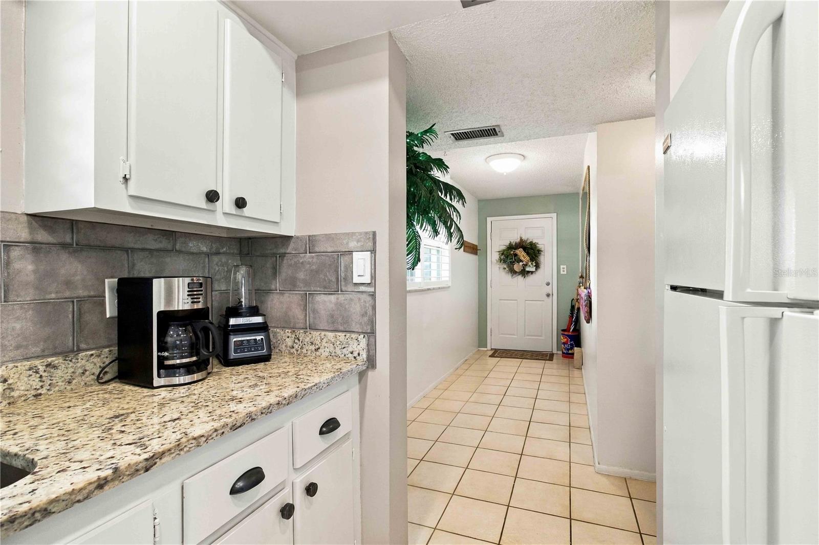 304 47th Avenue Dr W #313 Property Photo 6