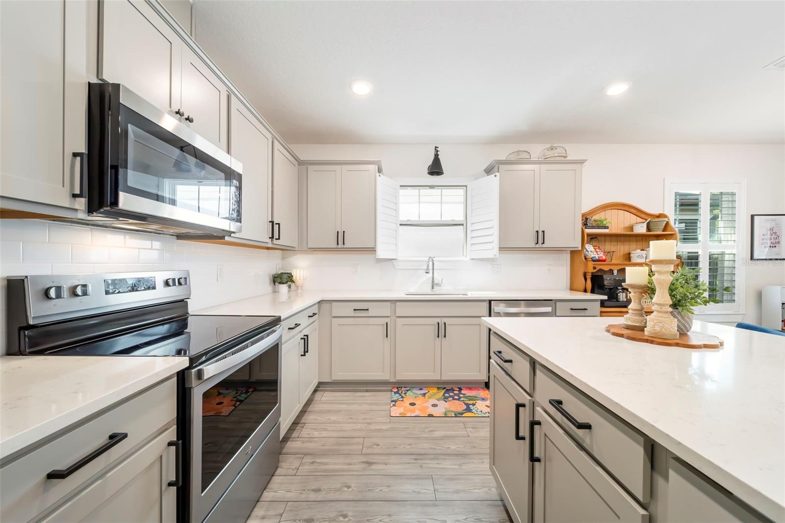 8522 Abalone Loop Property Photo 7